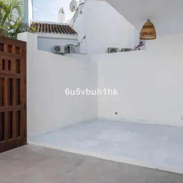 Sale of townhouse in Nueva Andalucía