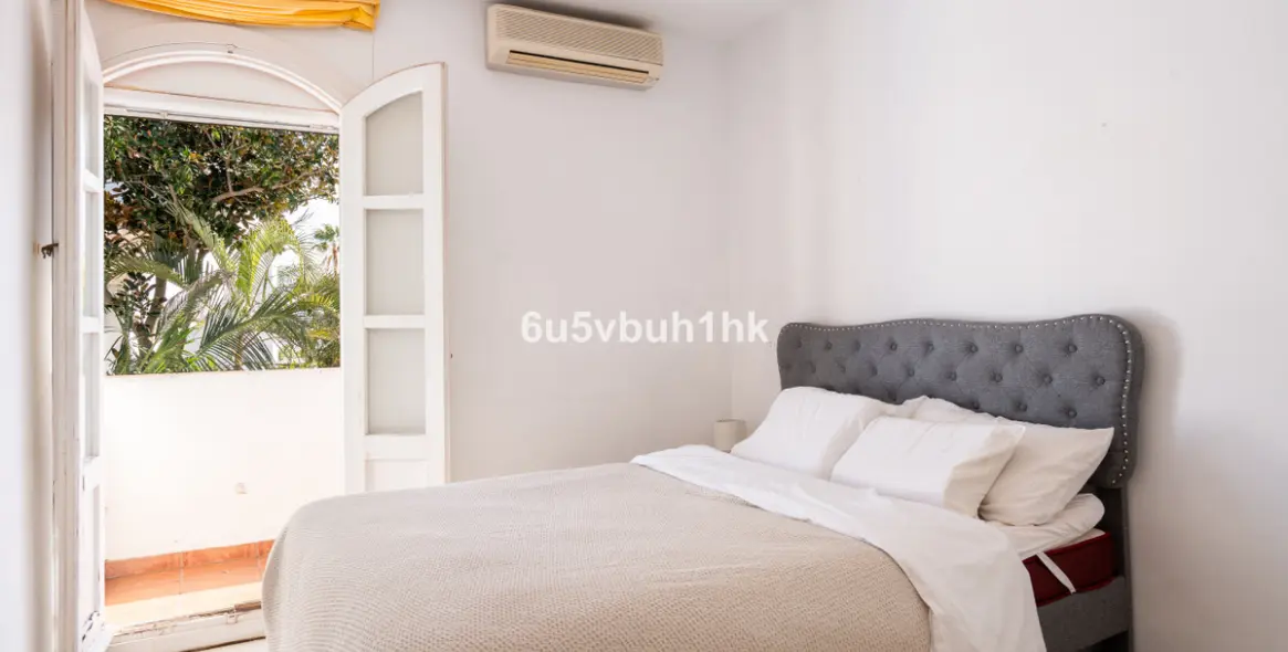 Sale of townhouse in Nueva Andalucía 8