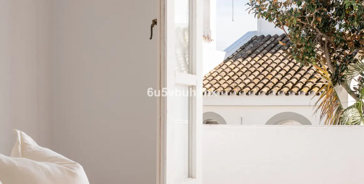 Sale of townhouse in Nueva Andalucía 12