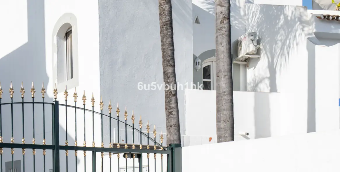 Продажа таунхауса в Nueva Andalucía 29