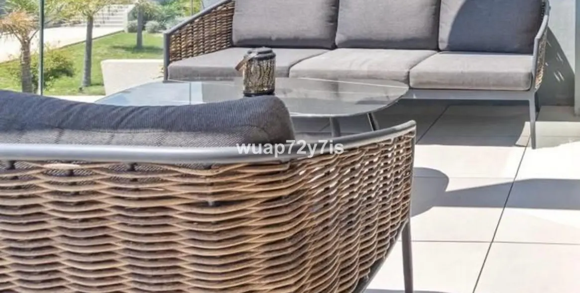 Sale of middle floor apartment in Estepona 7