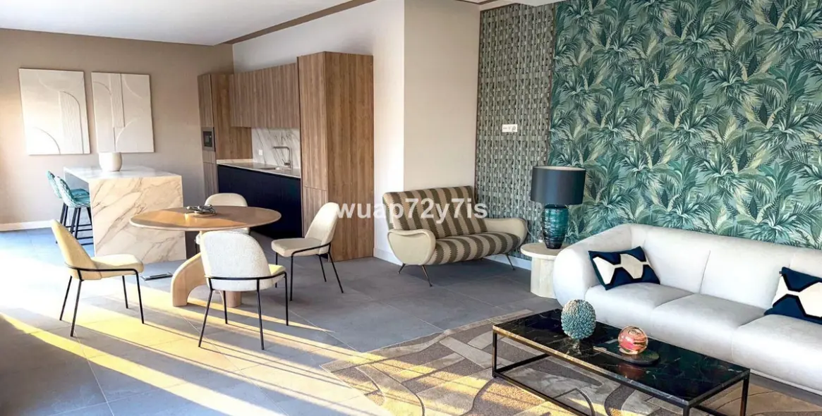 Sale of middle floor apartment in Estepona 24