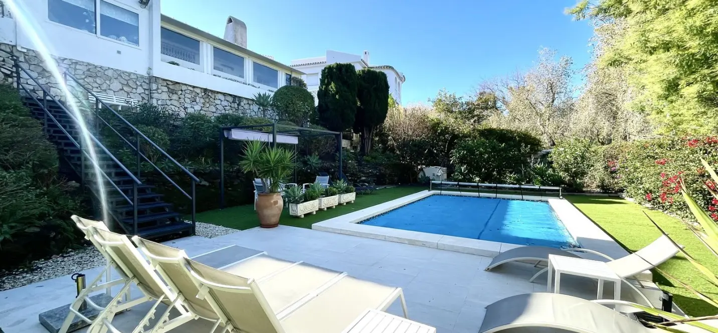 Venta de villa independiente en Cerros del Aguila 0