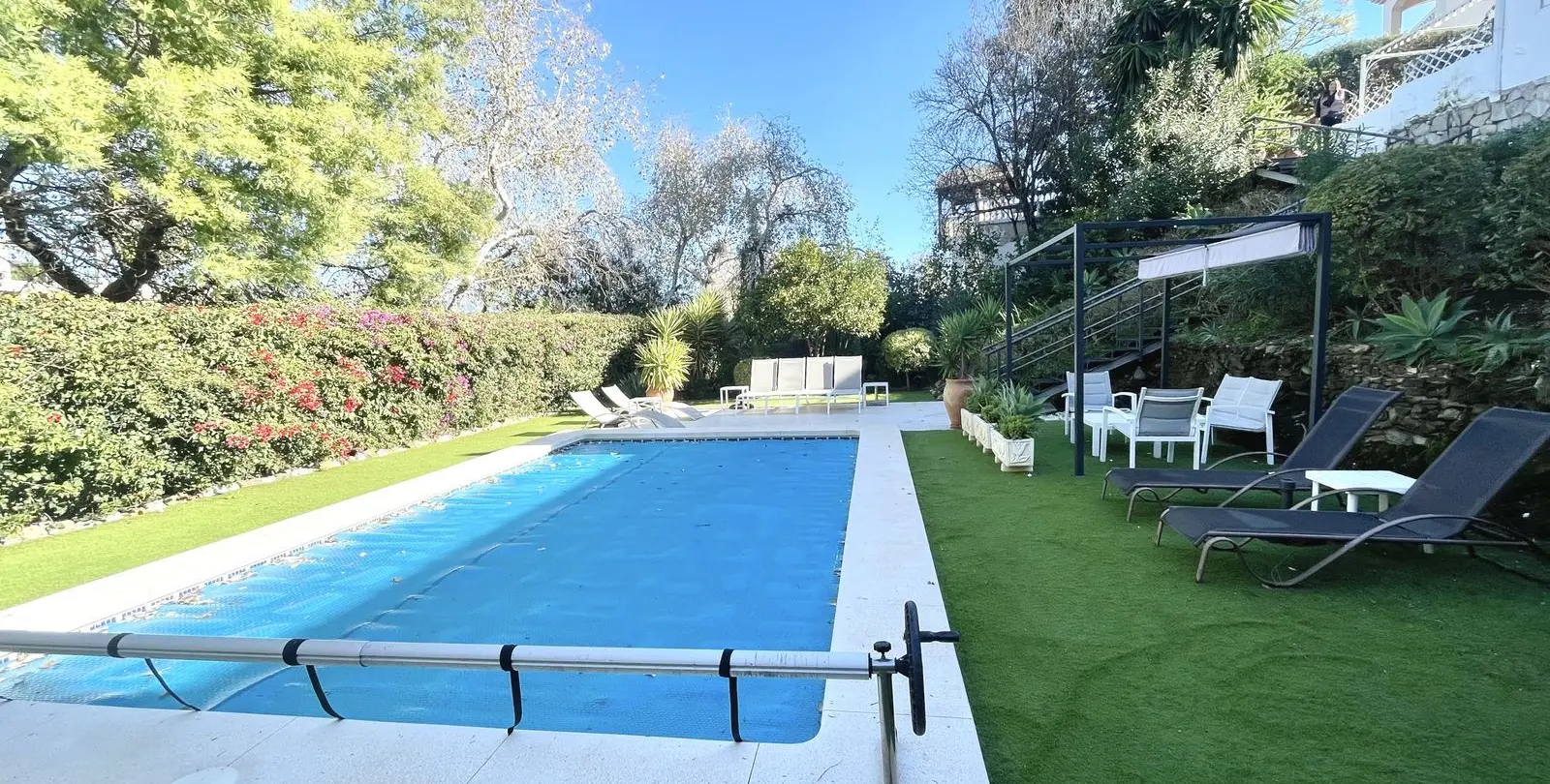 Sale of detached villa in Cerros del Aguila 2