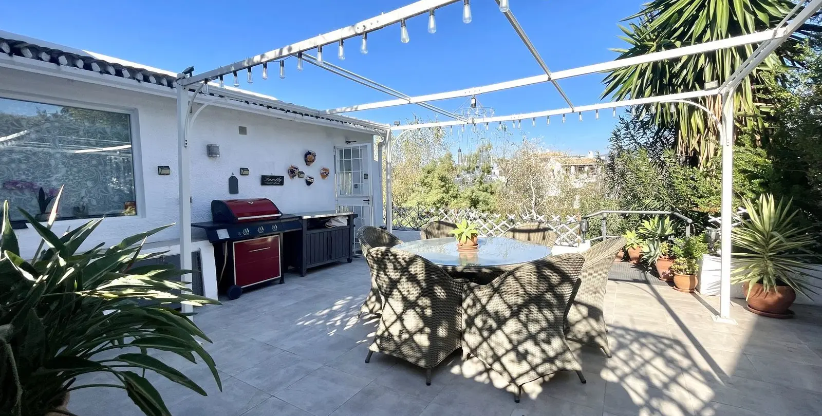 Sale of detached villa in Cerros del Aguila 3