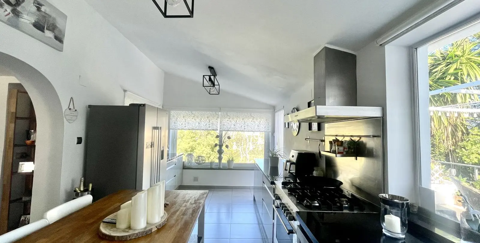 Sale of detached villa in Cerros del Aguila 11