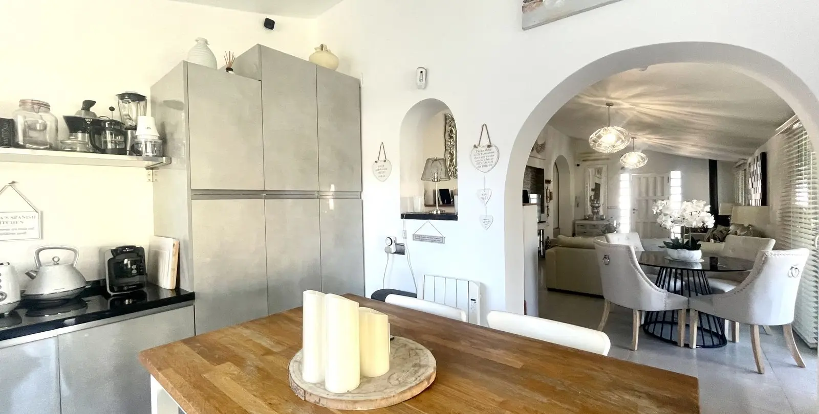Sale of detached villa in Cerros del Aguila 14