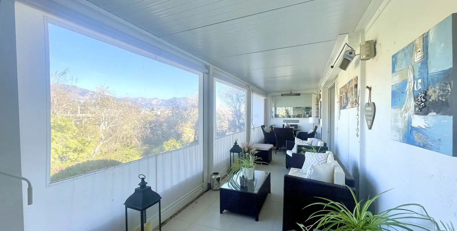 Sale of detached villa in Cerros del Aguila 29