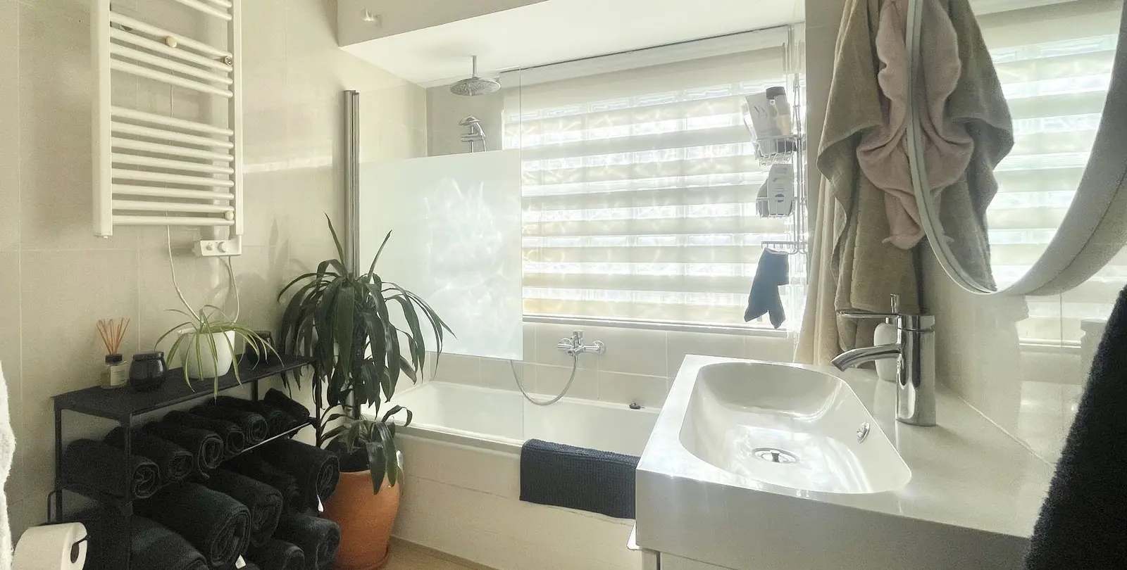 Sale of detached villa in Cerros del Aguila 37