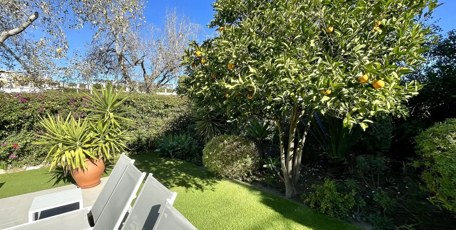 Sale of detached villa in Cerros del Aguila 52