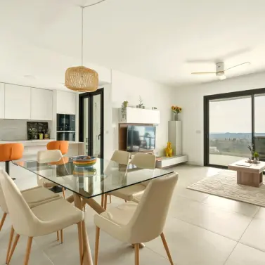 Sale of middle floor apartment in Higueron