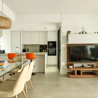 Sale of middle floor apartment in Higueron