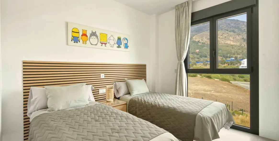 Sale of middle floor apartment in Higueron 15