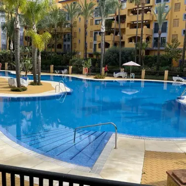 Продажа апартаментов на среднем этаже в San Pedro de Alcántara