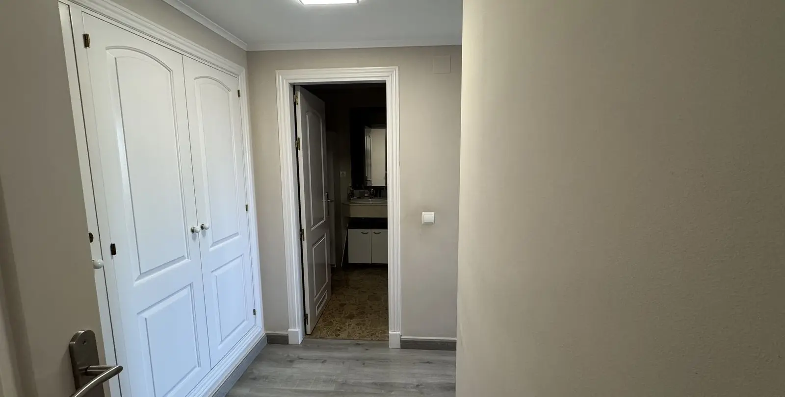 Sale of middle floor apartment in San Pedro de Alcántara 10