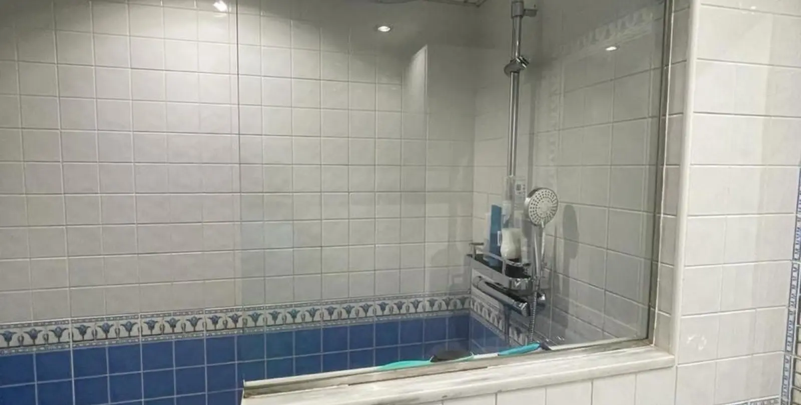 Sale of middle floor apartment in San Pedro de Alcántara 15