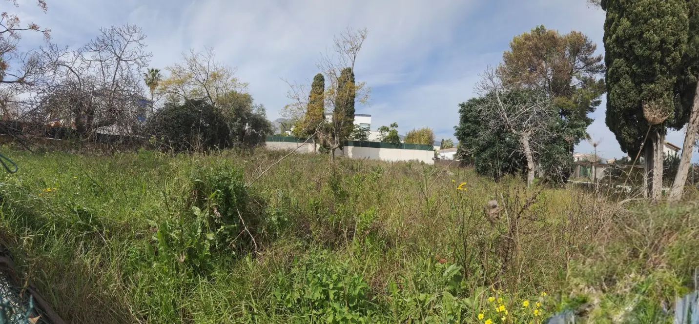 Продажа  жилого участка в Arroyo de la Miel 1