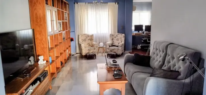 Venta de apartamento en planta media en Málaga Este 0