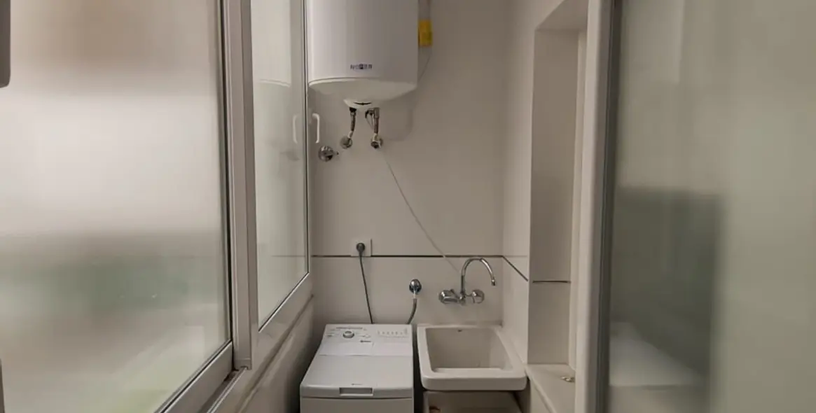 Venta de apartamento en planta media en Málaga Este 5