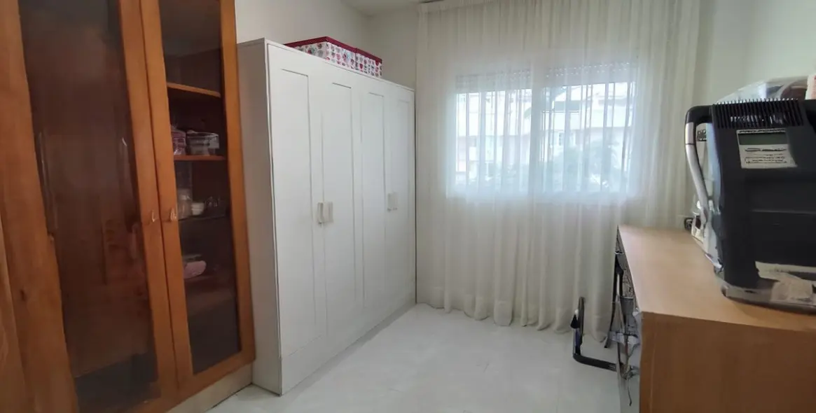 Venta de apartamento en planta media en Málaga Este 11