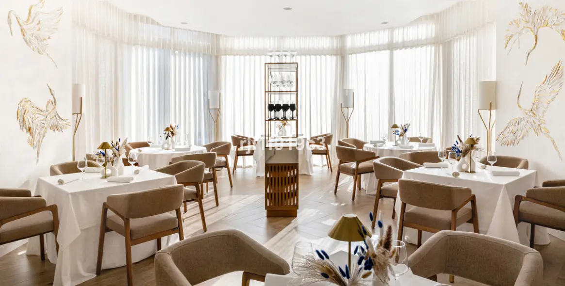 Sale of middle floor apartment in Elviria 31