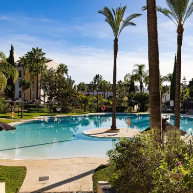 Краткосрочная аренда двухуровневого пентхауса в Bahía de Marbella