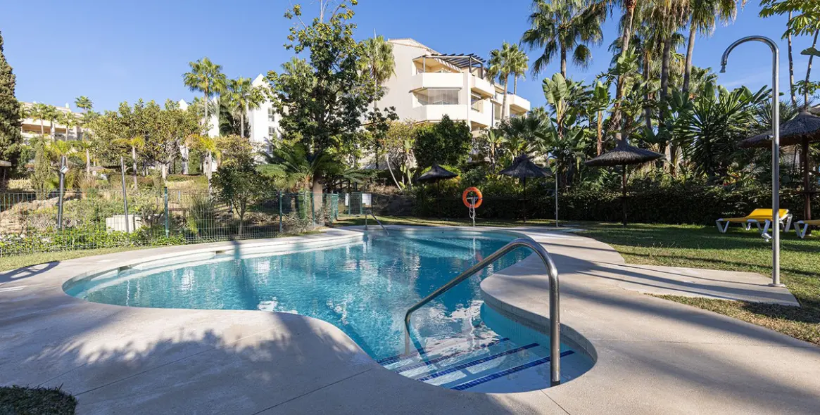 Краткосрочная аренда двухуровневого пентхауса в Bahía de Marbella 22