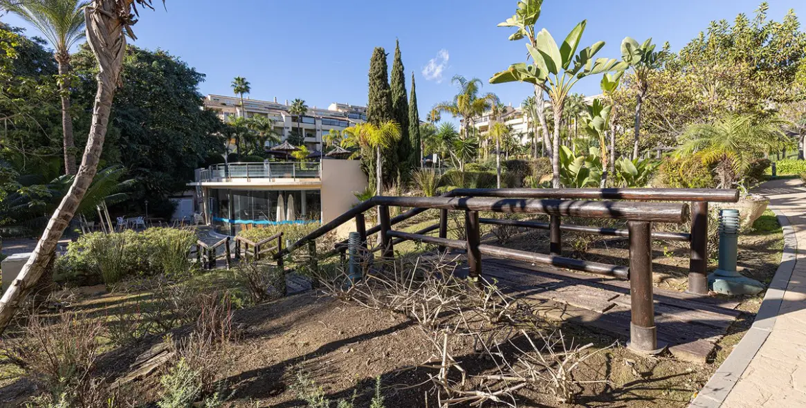 Краткосрочная аренда двухуровневого пентхауса в Bahía de Marbella 24