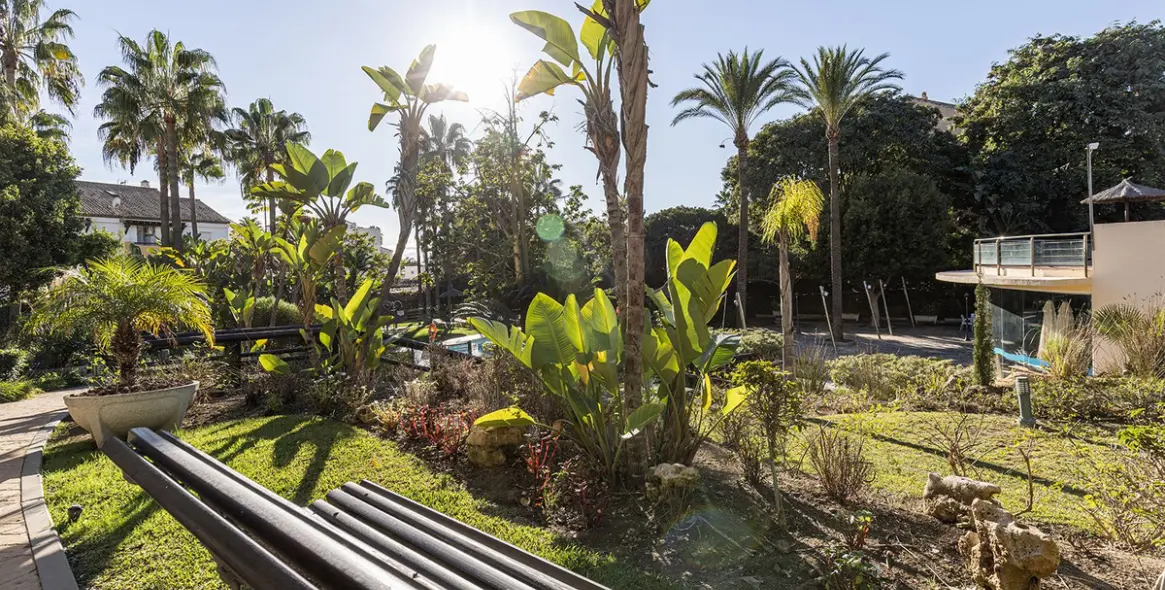 Краткосрочная аренда двухуровневого пентхауса в Bahía de Marbella 25