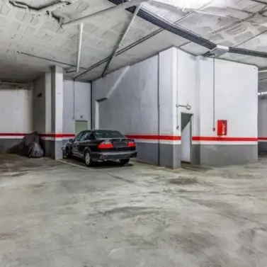 Venta de apartamento en planta media en Marbella