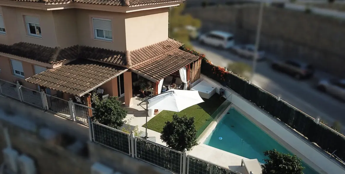 Venta de casa pareada en Málaga 1