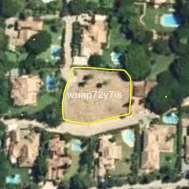 Sale of residential plot in Guadalmina Baja
