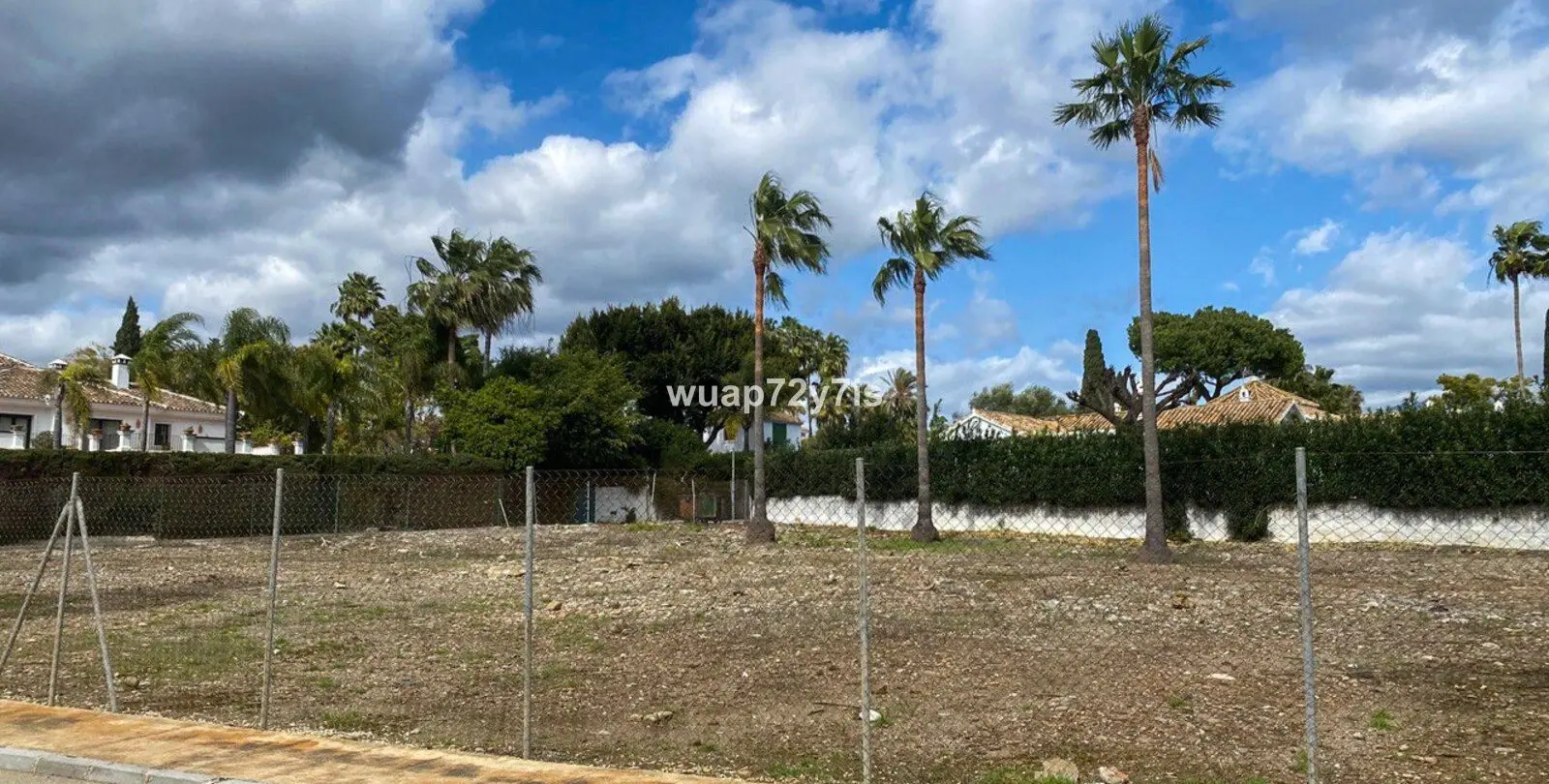 Sale of residential plot in Guadalmina Baja 4