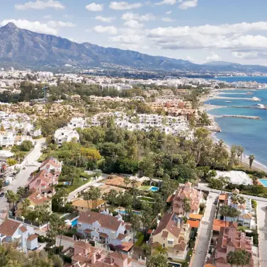 Venta de villa independiente en Puerto Banús