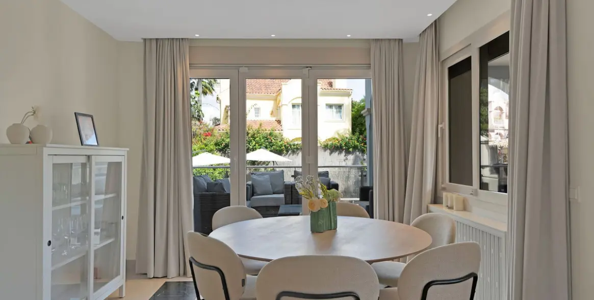 Venta de villa independiente en Puerto Banús 11