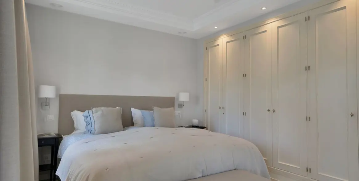 Venta de villa independiente en Puerto Banús 16