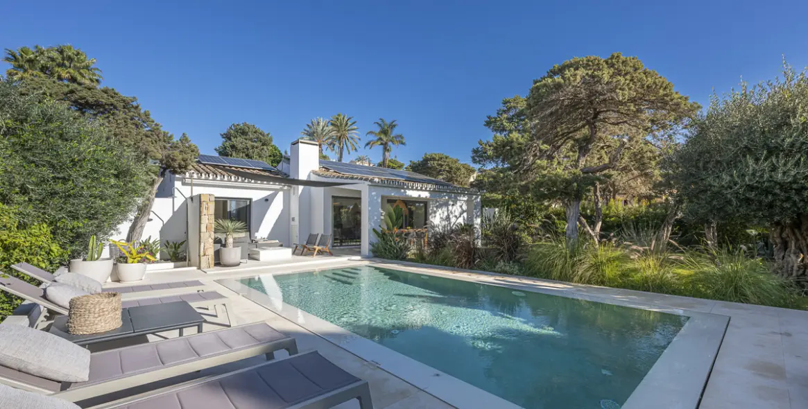 Venta de villa independiente en Marbesa 2