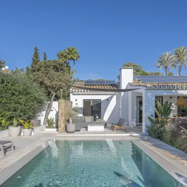 Venta de villa independiente en Marbesa