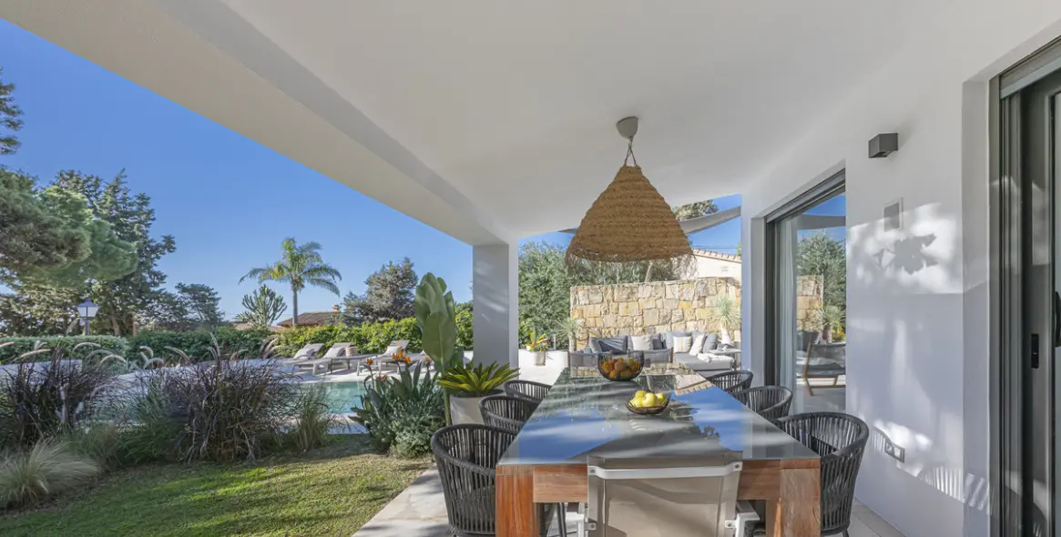 Venta de villa independiente en Marbesa 11