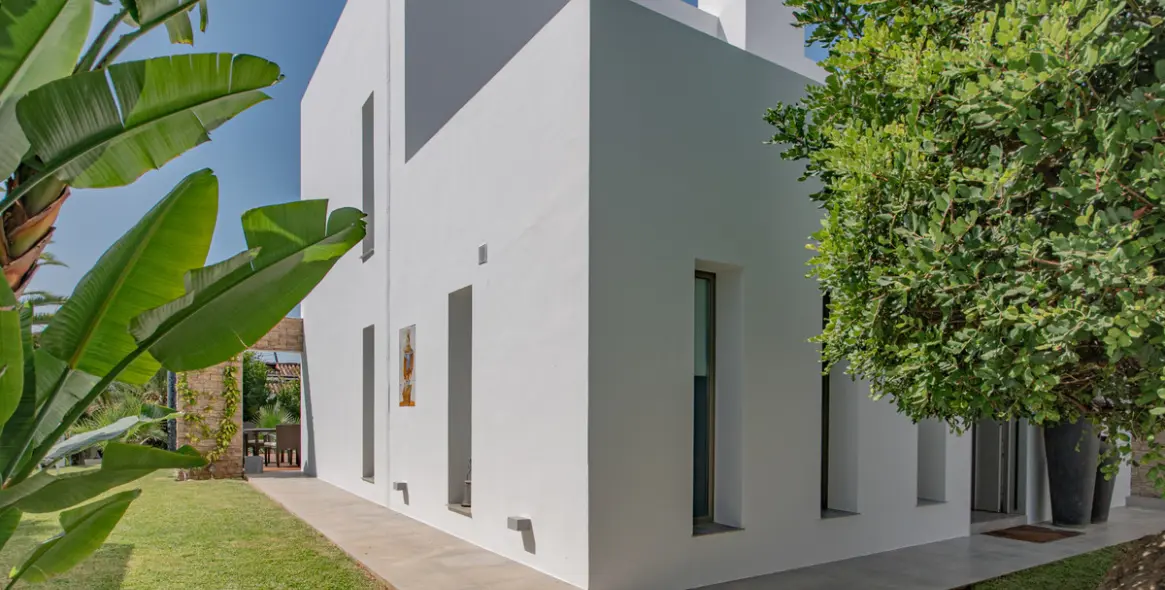 Long-term rent of detached villa in Las Chapas 4