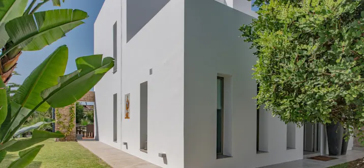 Long-term rent of detached villa in Las Chapas 3