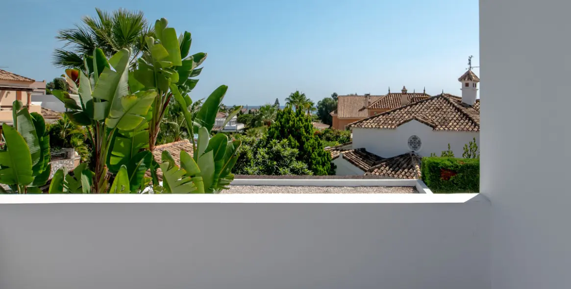 Long-term rent of detached villa in Las Chapas 19