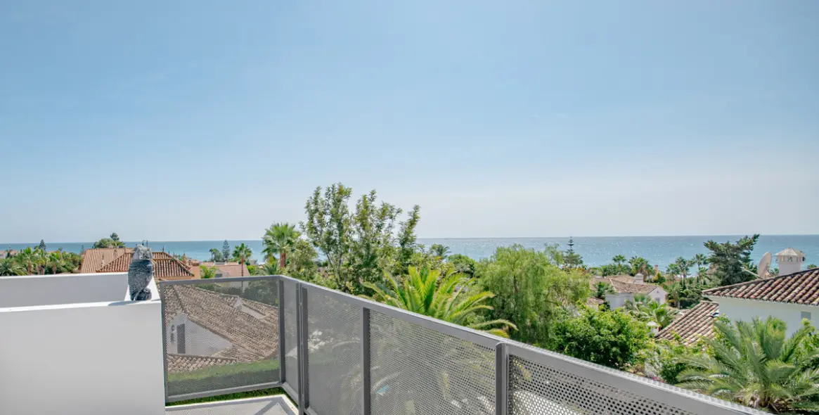 Long-term rent of detached villa in Las Chapas 20