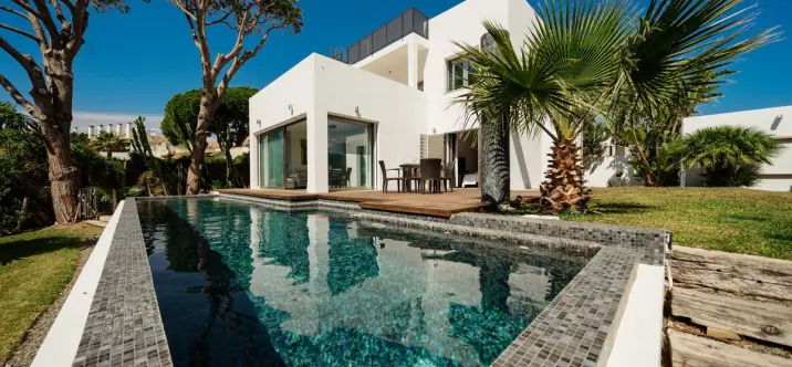 Краткосрочная аренда  отдельно стоящей виллы в Las Chapas 0