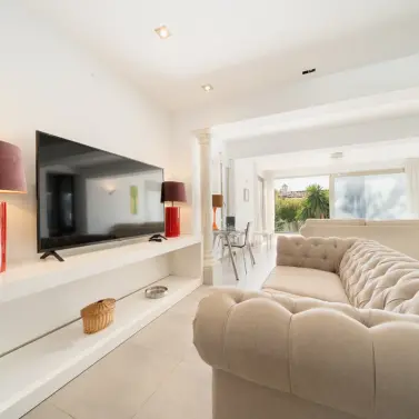 Краткосрочная аренда  отдельно стоящей виллы в Las Chapas