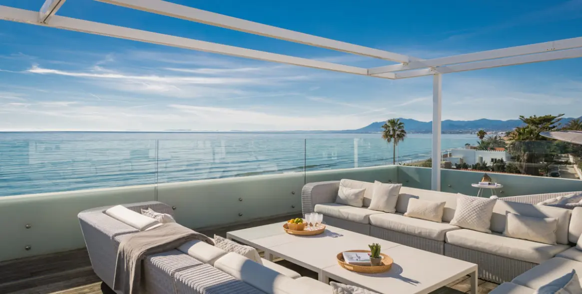 Short-term rent of detached villa in Costabella 9