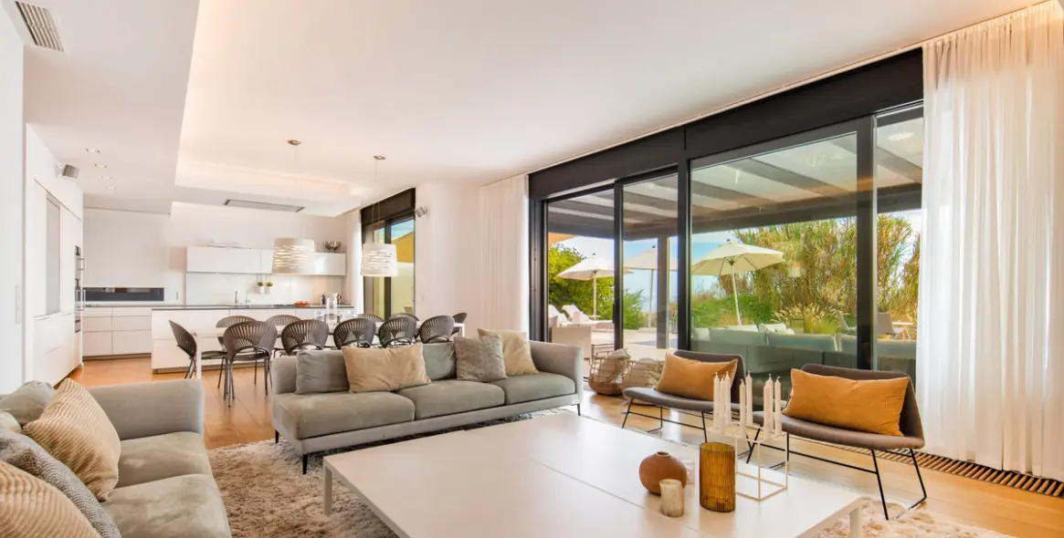 Краткосрочная аренда  отдельно стоящей виллы в Costabella 24