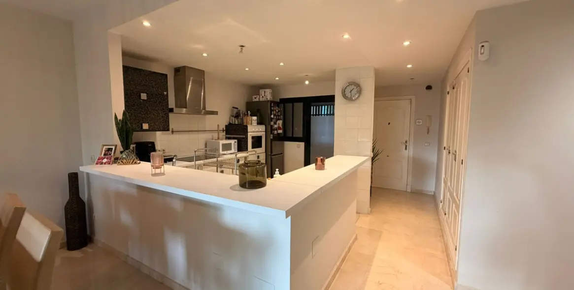 Долгосрочная аренда апартаментов на первом этаже в Guadalmina Alta 8