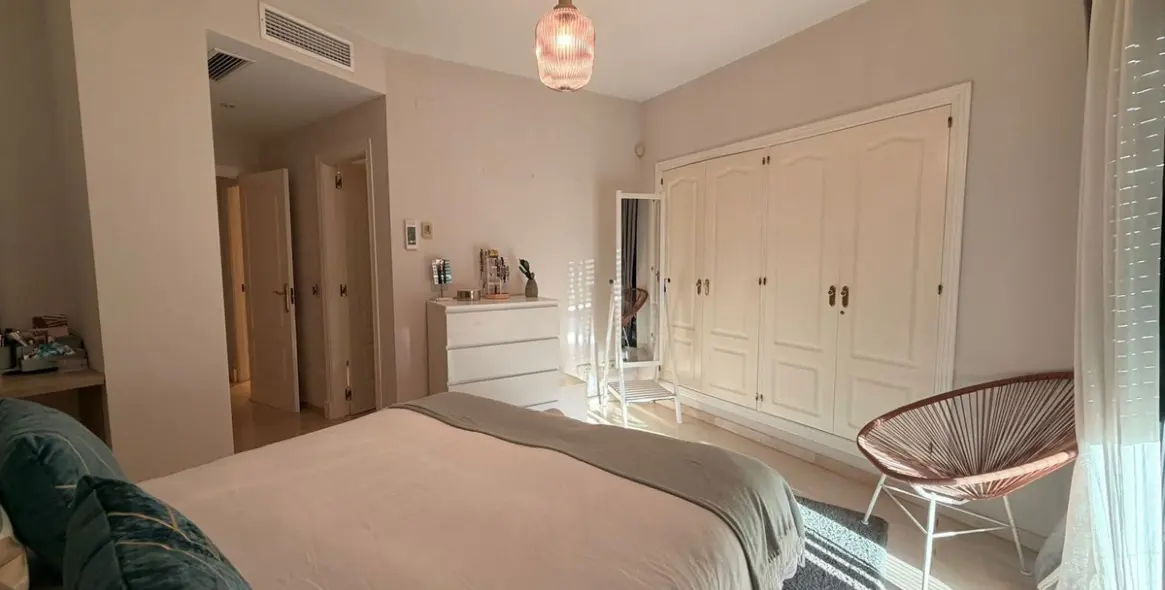 Долгосрочная аренда апартаментов на первом этаже в Guadalmina Alta 13