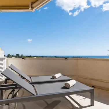 Sale of middle floor apartment in Selwo